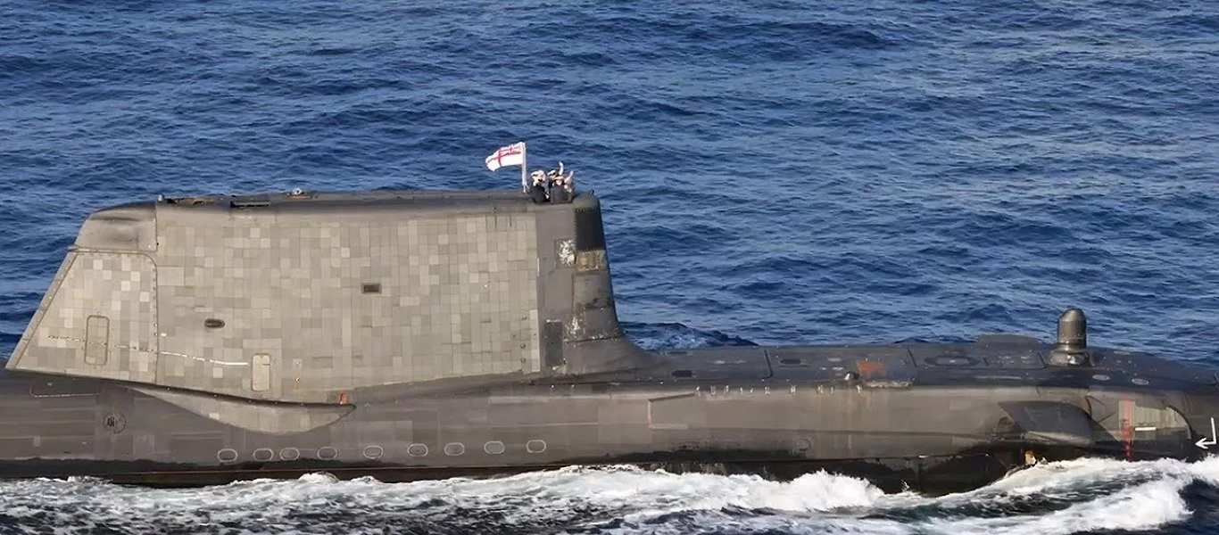 Βρετανικό υποβρύχιο κλάσης Astute στην Μεσόγειο (βίντεο)